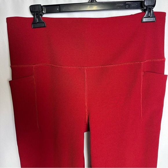 Athleta Salutation Stash Rib Flare Red XL - excellent condition! - Picture 2 of 10